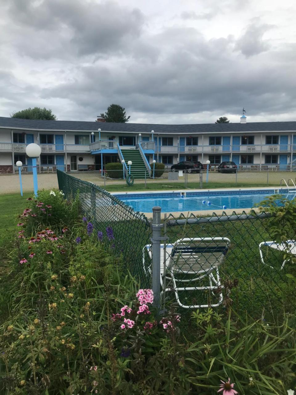Four Seasons Motor Inn Twin Mountain Екстериор снимка
